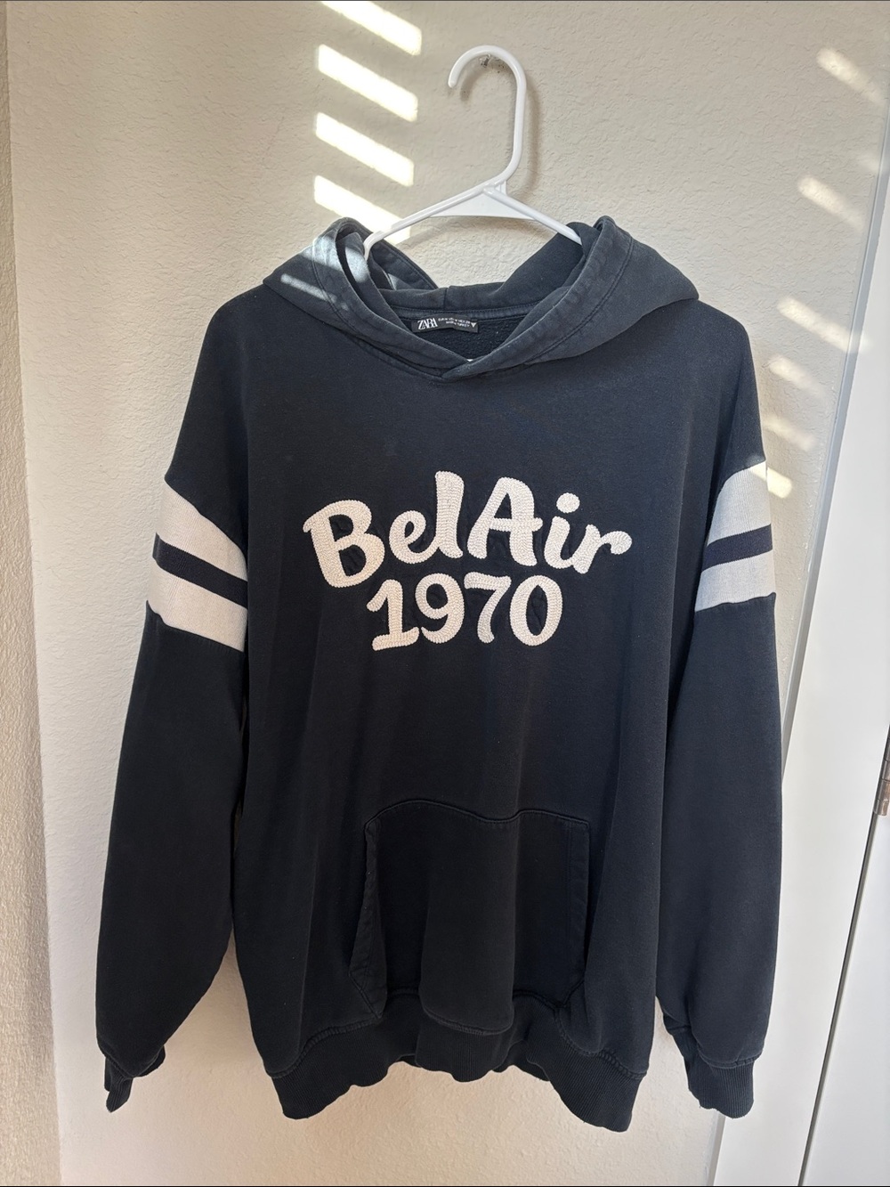 Zara Men’s Black Crewneck Hoodie with White 'Bel Air 1970' Script